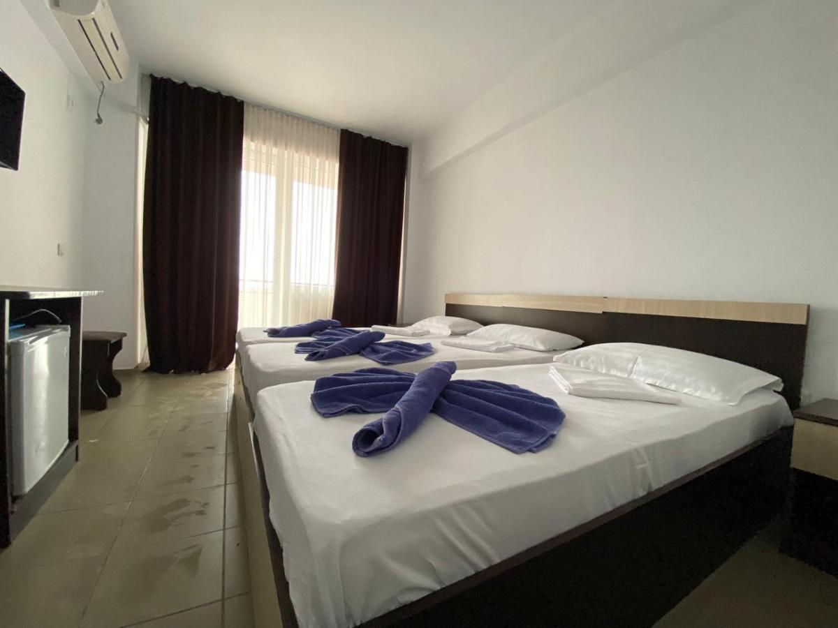 Tiberius Residence Костинещи Екстериор снимка