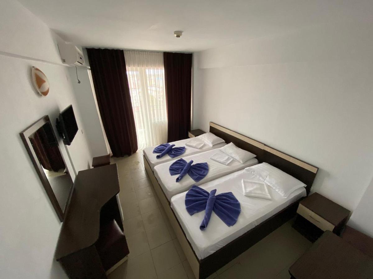 Tiberius Residence Костинещи Екстериор снимка