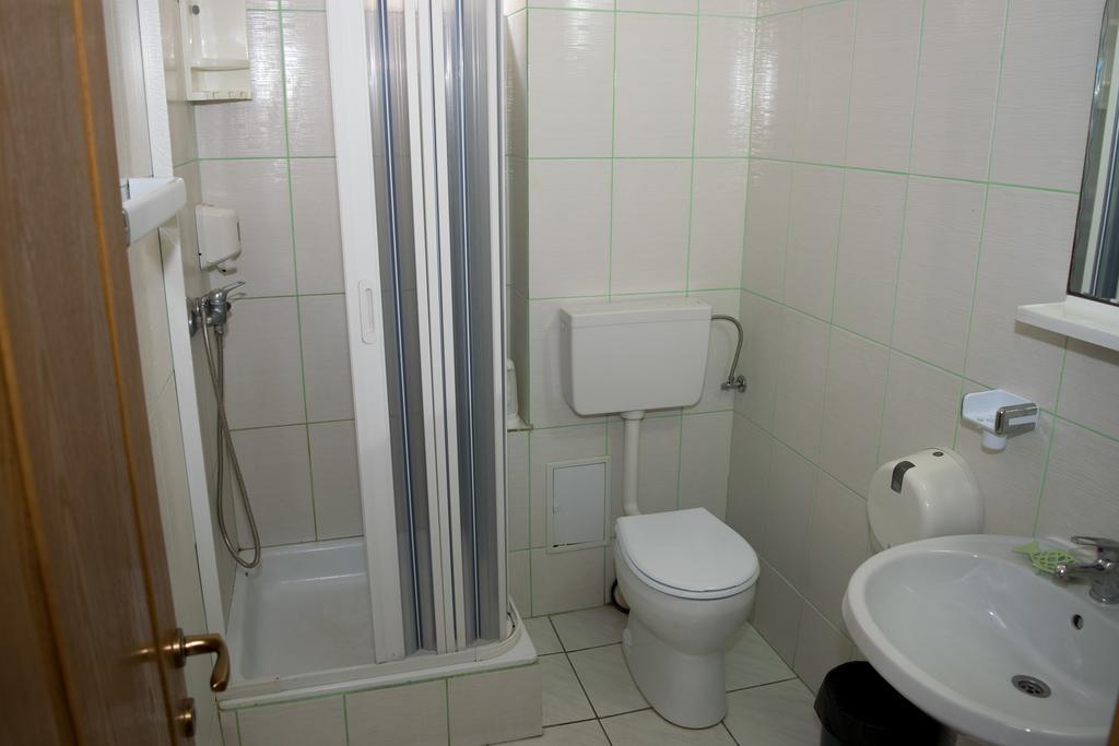 Tiberius Residence Костинещи Екстериор снимка